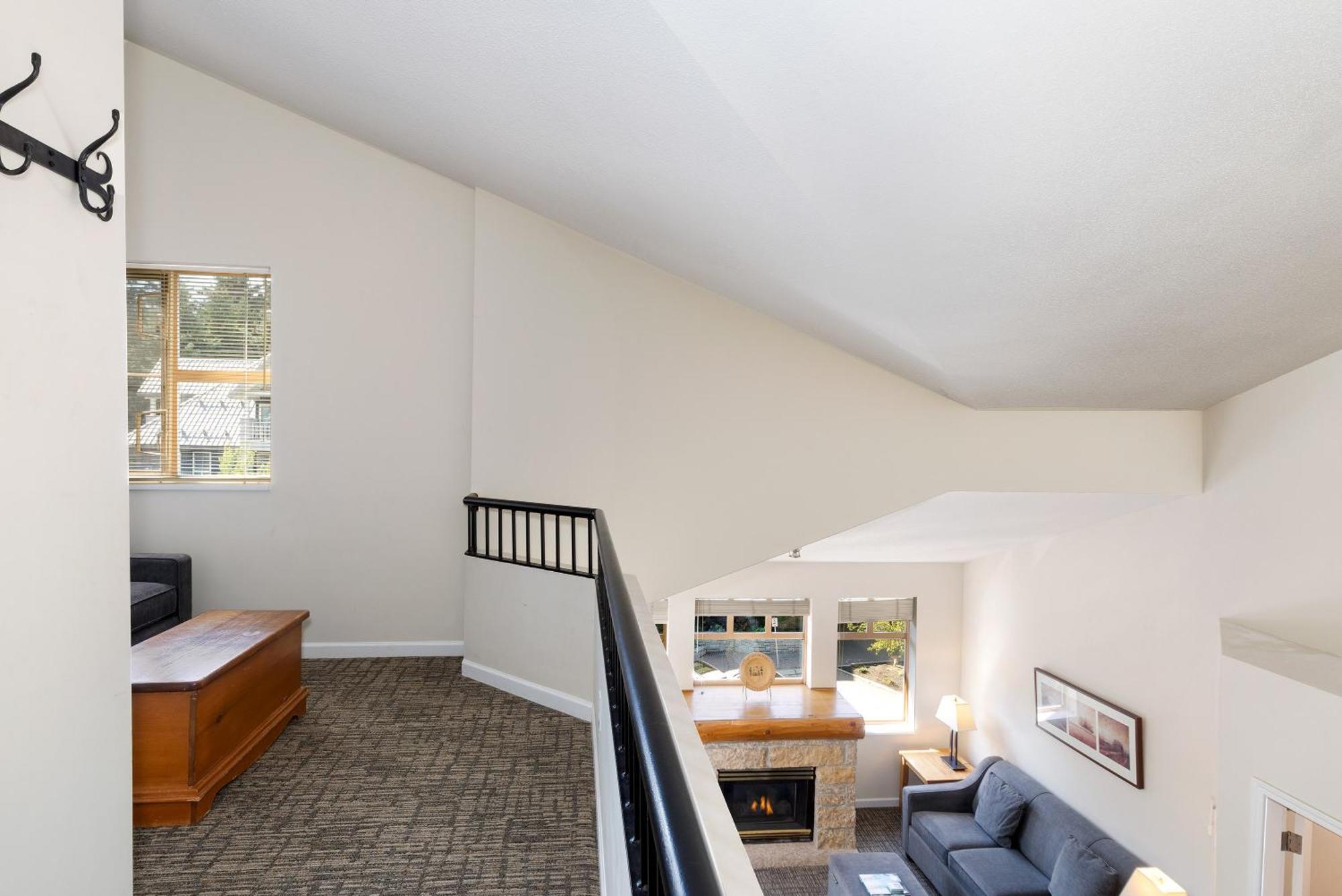 Tyndall Stone Lodge By Whiski Jack Whistler Esterno foto